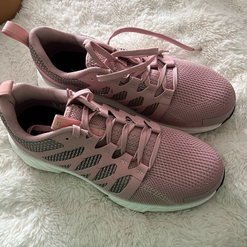 Women’s Reebok Shoes